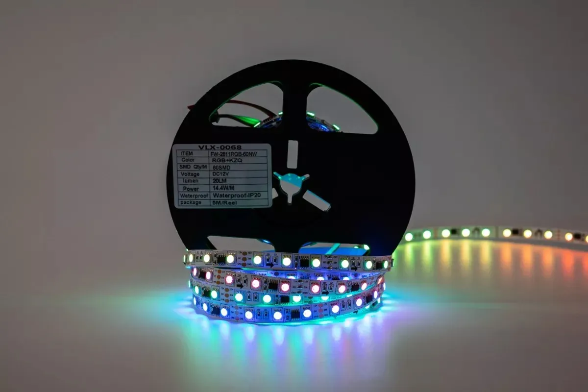 Fita Led Digital Rgb Multcor 2811 Ip67 300 Led 366 Efeito Tensão De Operação Vlx 220v 12v